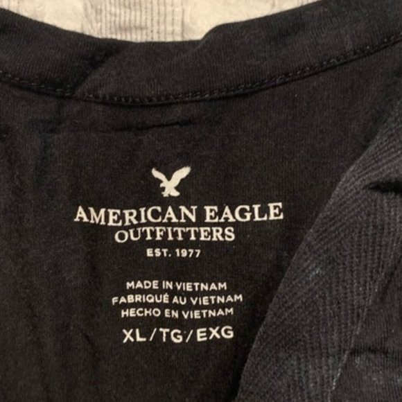 ⭐️⚡️⭐️American Eagle cut out front tank - Picture 2 of 3